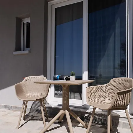 Olive & Sea Luxury